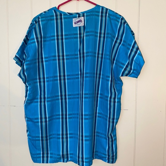 3 pack S.C.R.U.B.S tops women’s Medium good condition. Smoke/pet free home - Picture 8 of 9